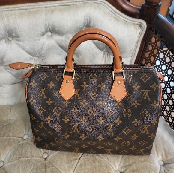 (SOLD)Authentic Louis Vuitton Monogram speedy 30 - Picture 2 of 12
